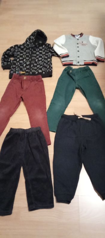 Lot de 6 articles garçon 4 ans