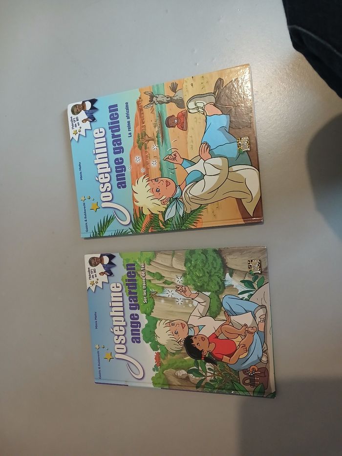 Lot de 2 vandes dessinée  Josephine Ange gardié