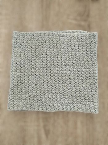 Cache cou fait main (voir mensurations 😊)