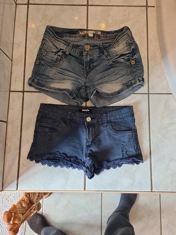 Lot de 2 shorts  taille 36 marque Jennifer