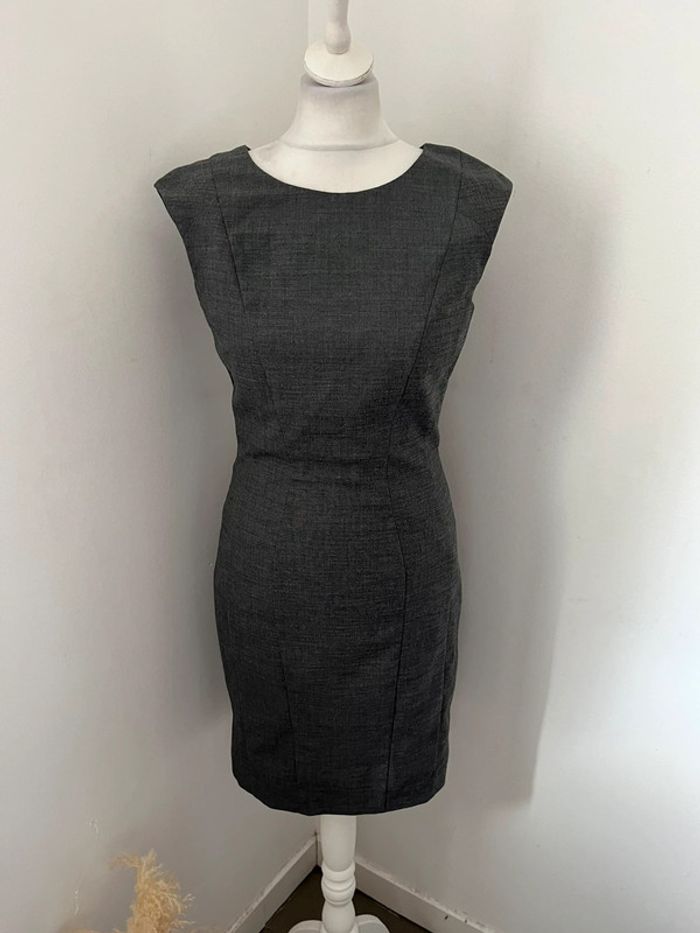 Robe cintrée grise H&M M