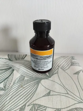 Naturaltech shampooing pour cuir chevelu déshydraté 100ml  Valeur 25€