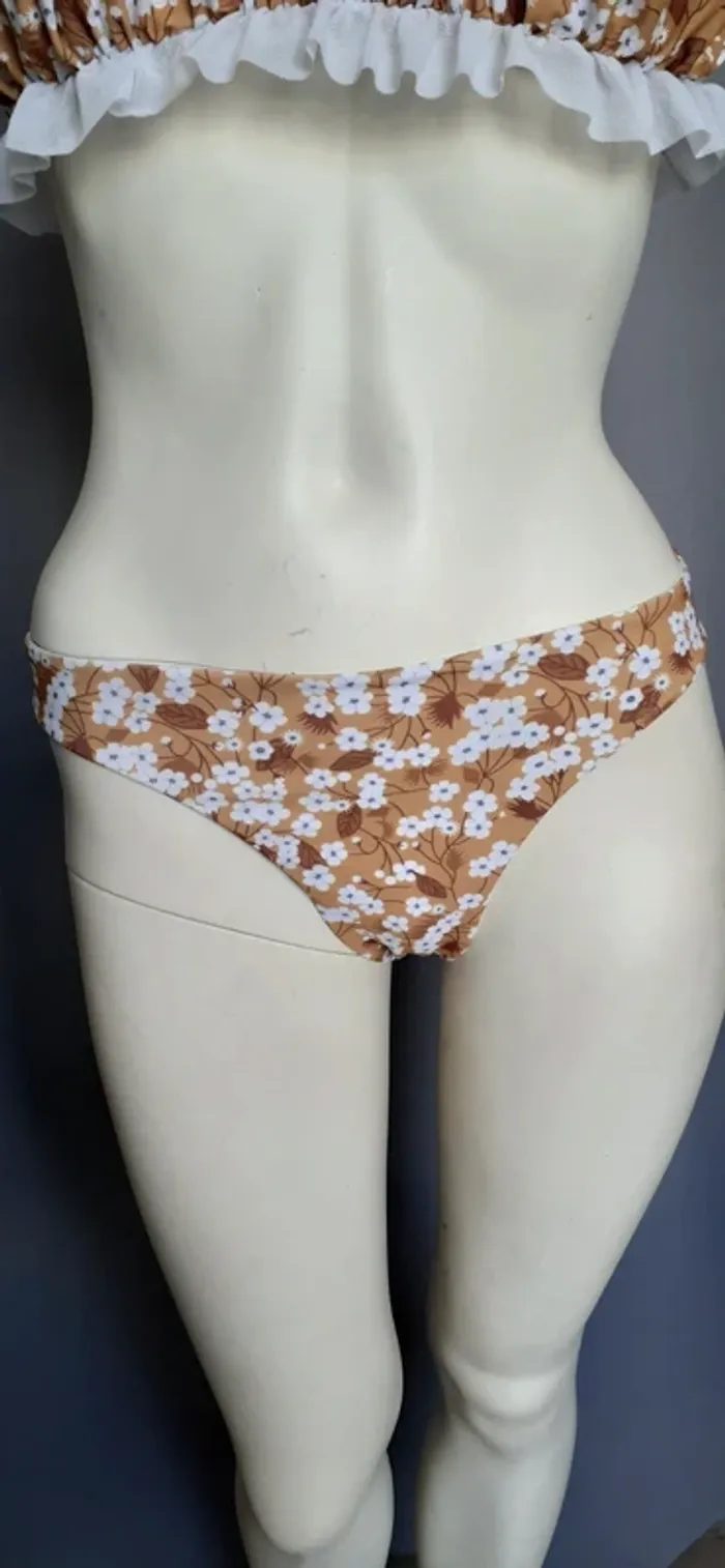 Joli maillot de bain - photo numéro 2