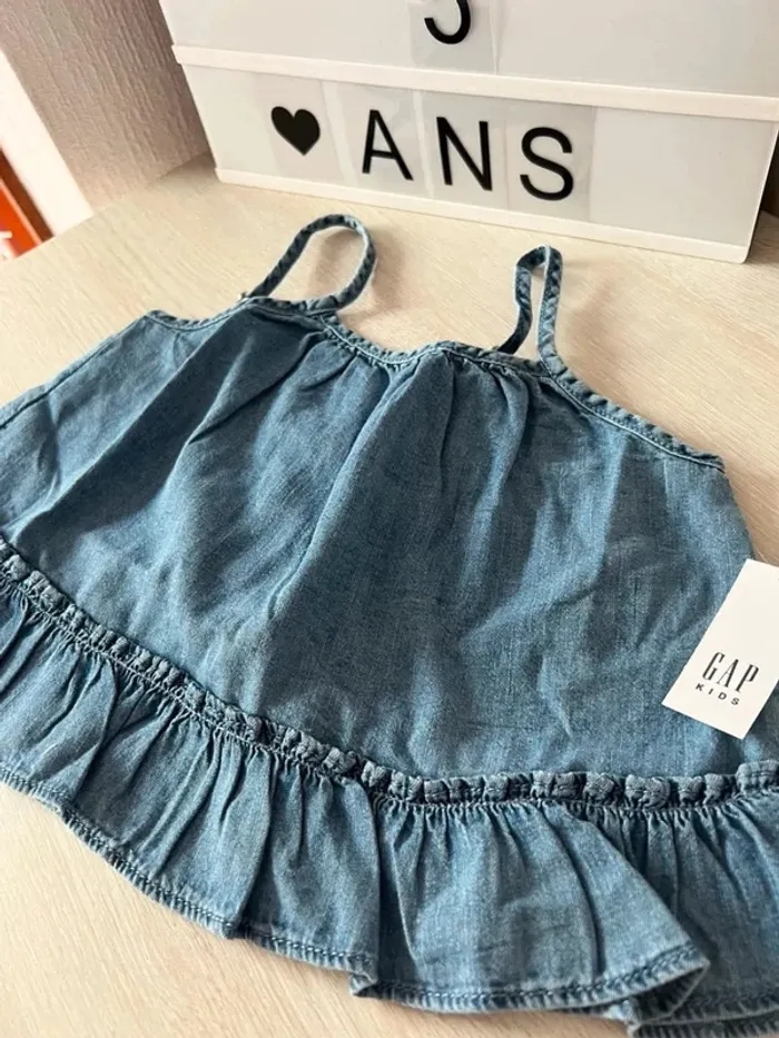 Jolie débardeur imitation jeans GAP 5 ans neuf - photo numéro 2
