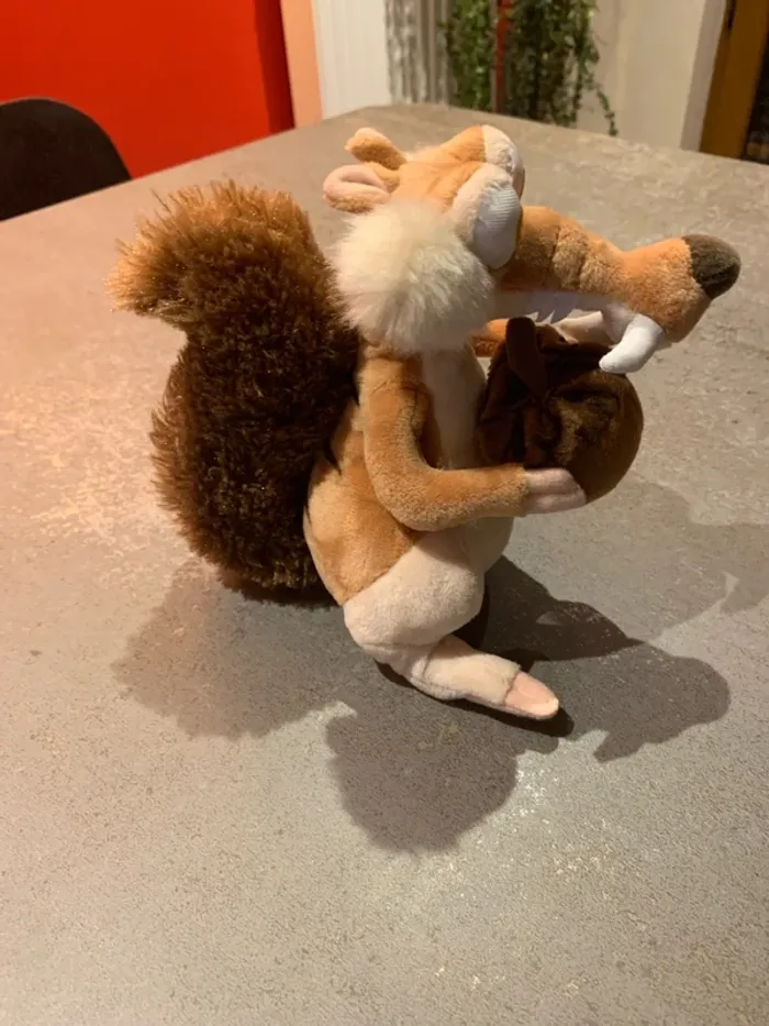 Peluche Scrat de l’âge de glace - photo numéro 2
