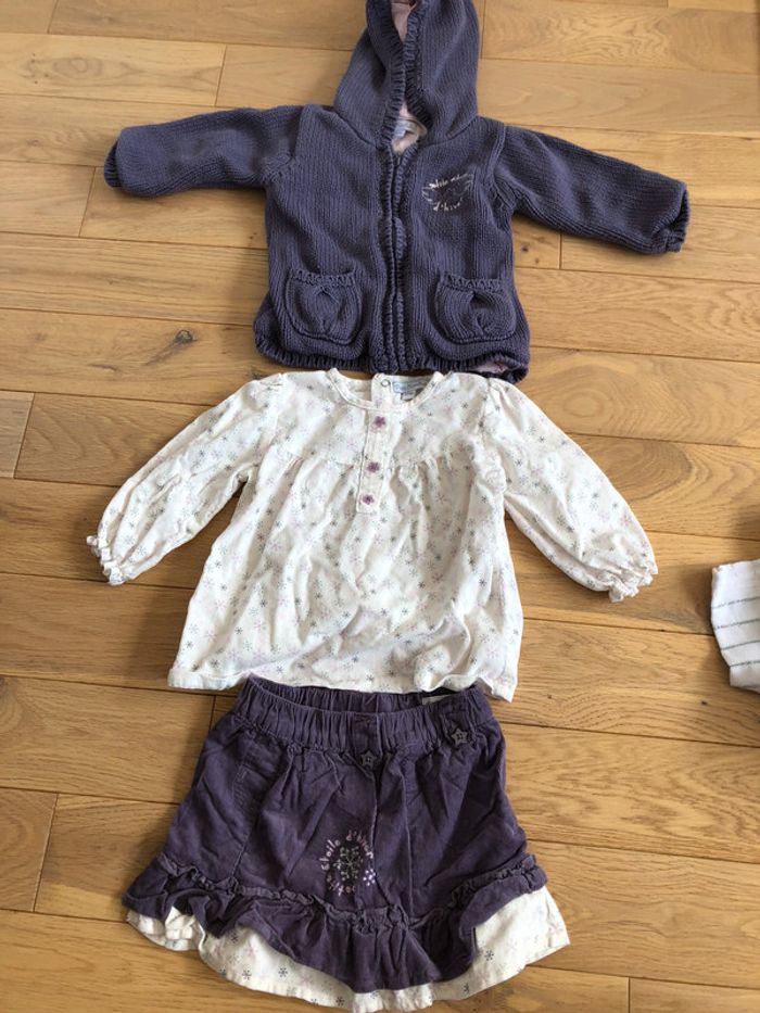 Lot vêtements fille 12 mois - photo numéro 2