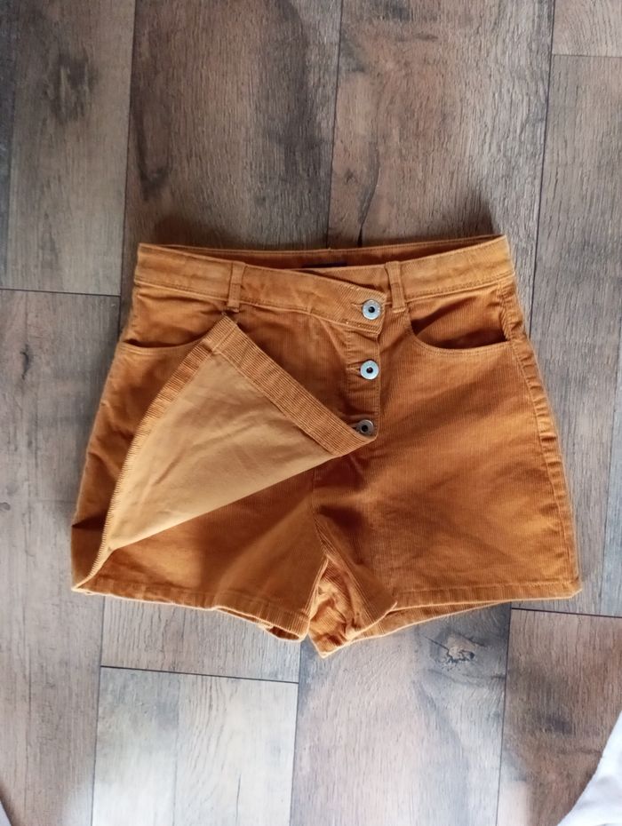 Jupe short - photo numéro 2