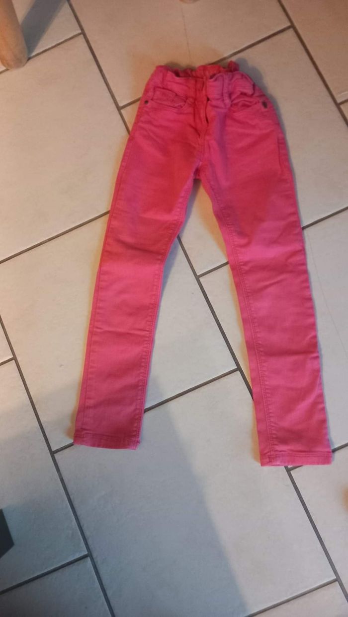 Jean skinny rose tape à l'œil 6 ans tbe - photo numéro 2