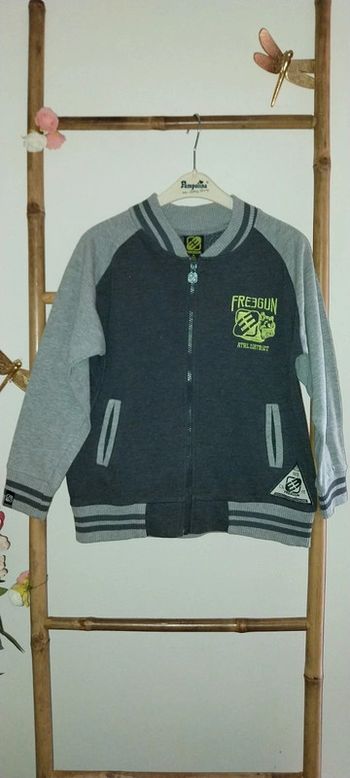Veste / sweat zippé gris by Freegun état neuf Taille 10 ans