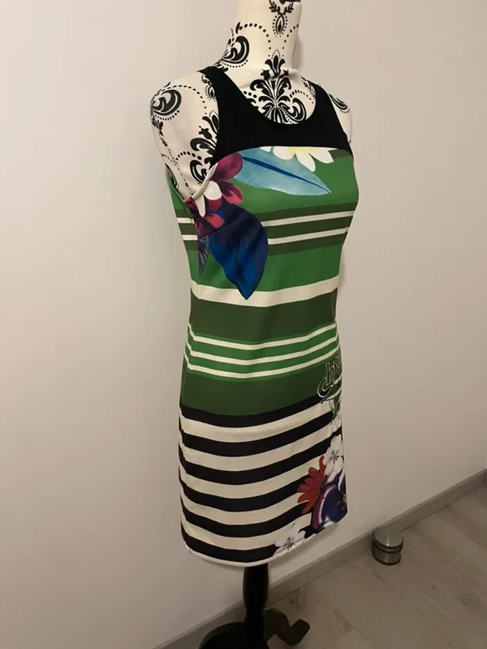 Robe Desigual multicolore à rayures et motifs floraux - Taille M - photo numéro 5