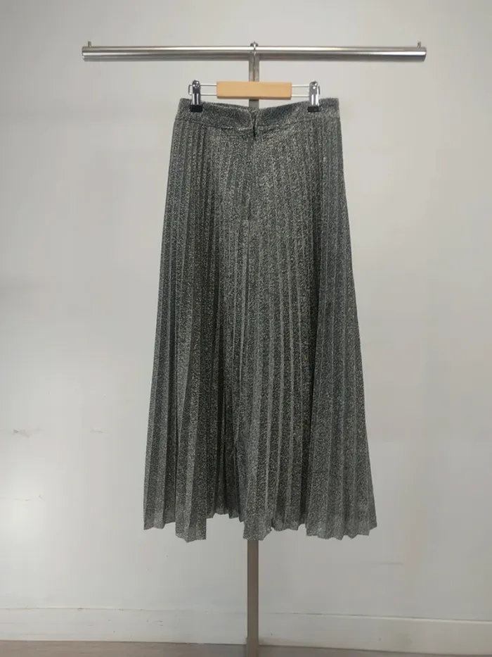 Jupe plissée argenté paillettes - taille 34 désigné en France A1536 - photo numéro 4