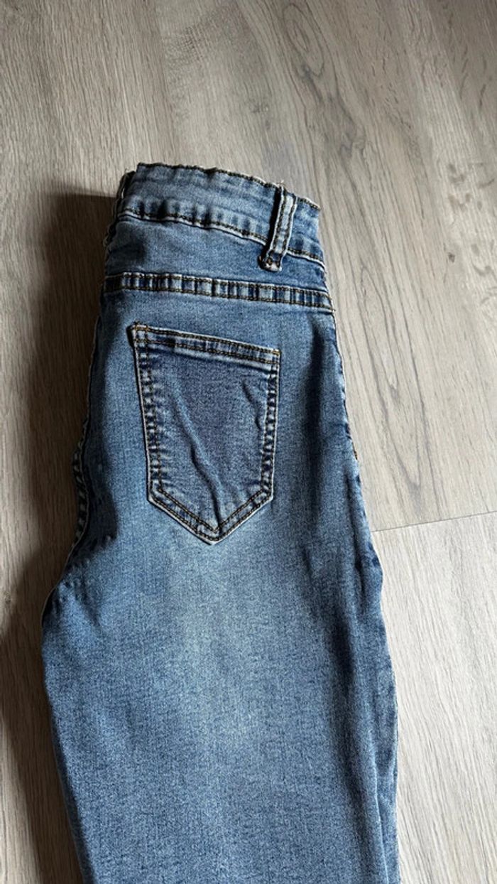 Jean skinny troué - photo numéro 5