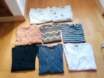 Lot de 8 pulls