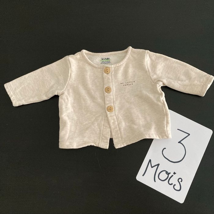 Petit pull gilet beige Kiabi 3 mois