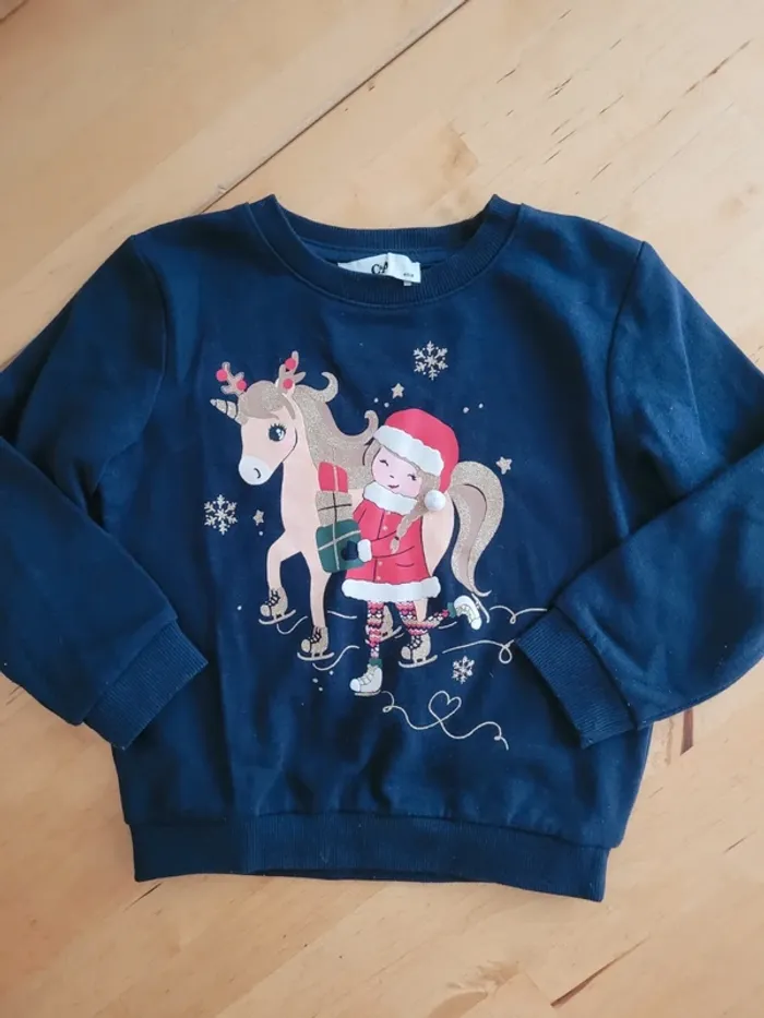 Pull licorne noel