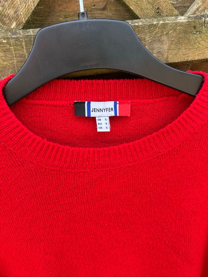 Pull rouge - photo numéro 2