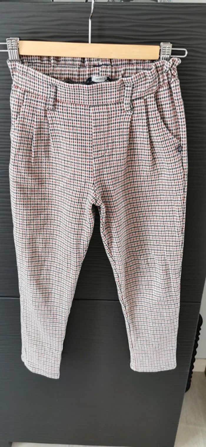 Pantalon forme carotte