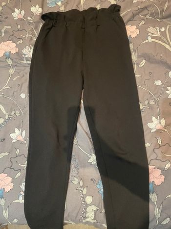 Pantalon noir taille froncé