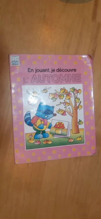 Livre En jouant, je découvre l'automne