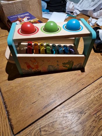 Xylophone et balle musical