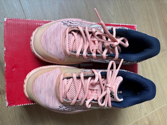 Baskets de tennis spéciales terre battue 37 - photo numéro 3