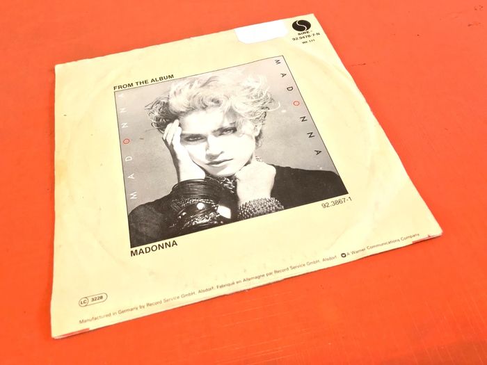 Vinyle 45 tours Madonna Holiday (1983) SIRE 9294787N - photo numéro 2