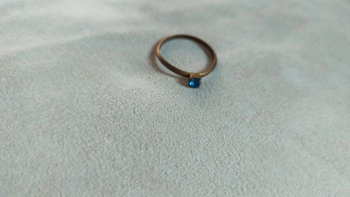 Bague vintage fine avec pierre bleue – Taille 50 - photo numéro 6
