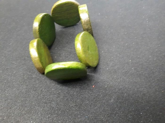 Bracelet en bois vert - photo numéro 4