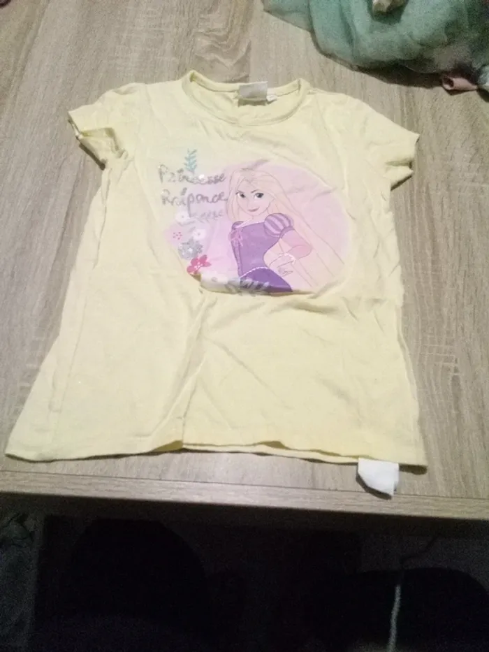 T shirt raiponce Disney