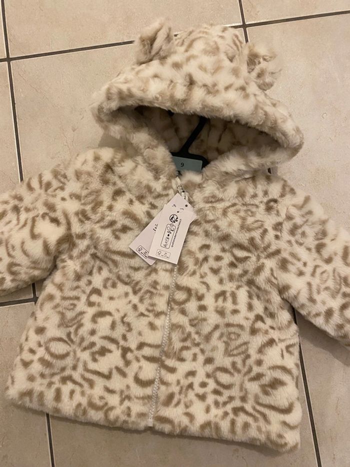 Veste fausse fourrure doudoune bébé fille 9 mois Tex léopard - photo numéro 4