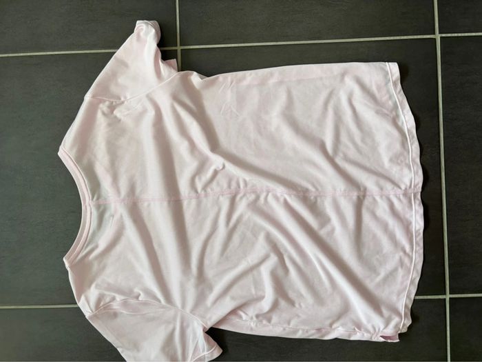 T-shirt Nike 12 ans - photo numéro 4