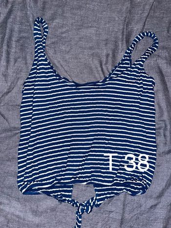 Haut court à bretelles T38