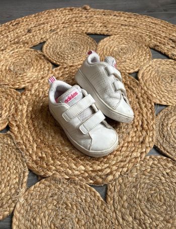 Baskets Adidas pointure 23