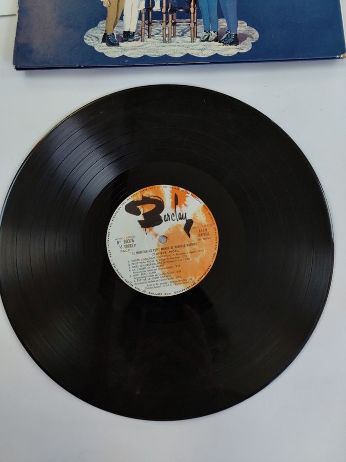 Le merveilleux petit monde de Mireille Mathieu chante Noël - photo numéro 8