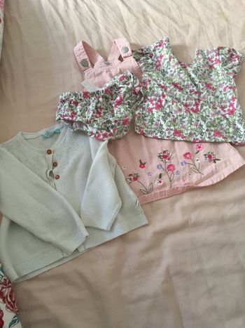 23 mois - Ensemble robe salopette + gilet