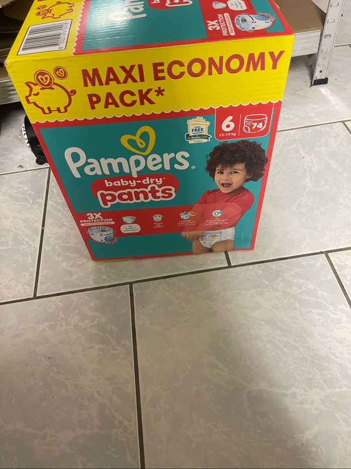 74 couches culottes Pampers taille 6