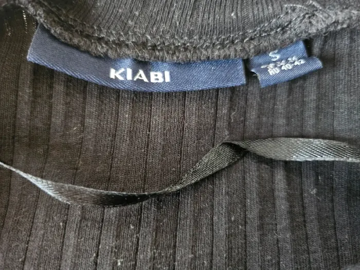 T-shirt Kiabi taille S / 36 - photo numéro 3