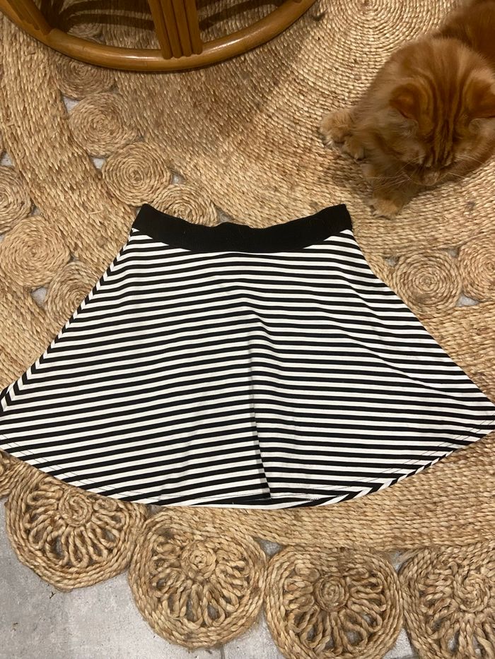 Jupe rayer taille m stradivarius - photo numéro 3