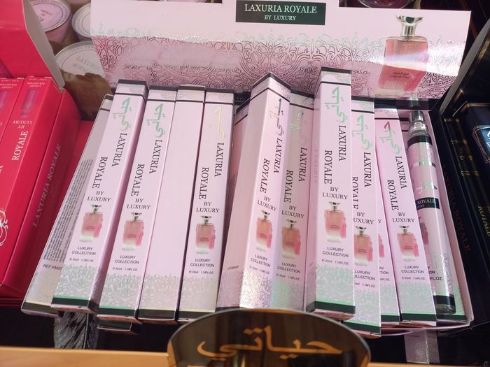 Parfums differnets model de Dubai neif - photo numéro 2