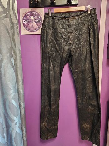 Pantalon slim enduit T42