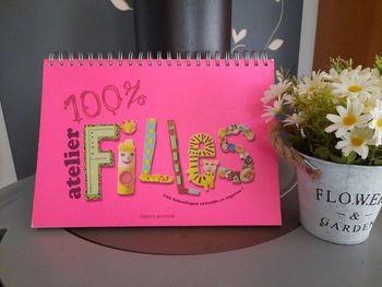 Livre 100% atelier filles