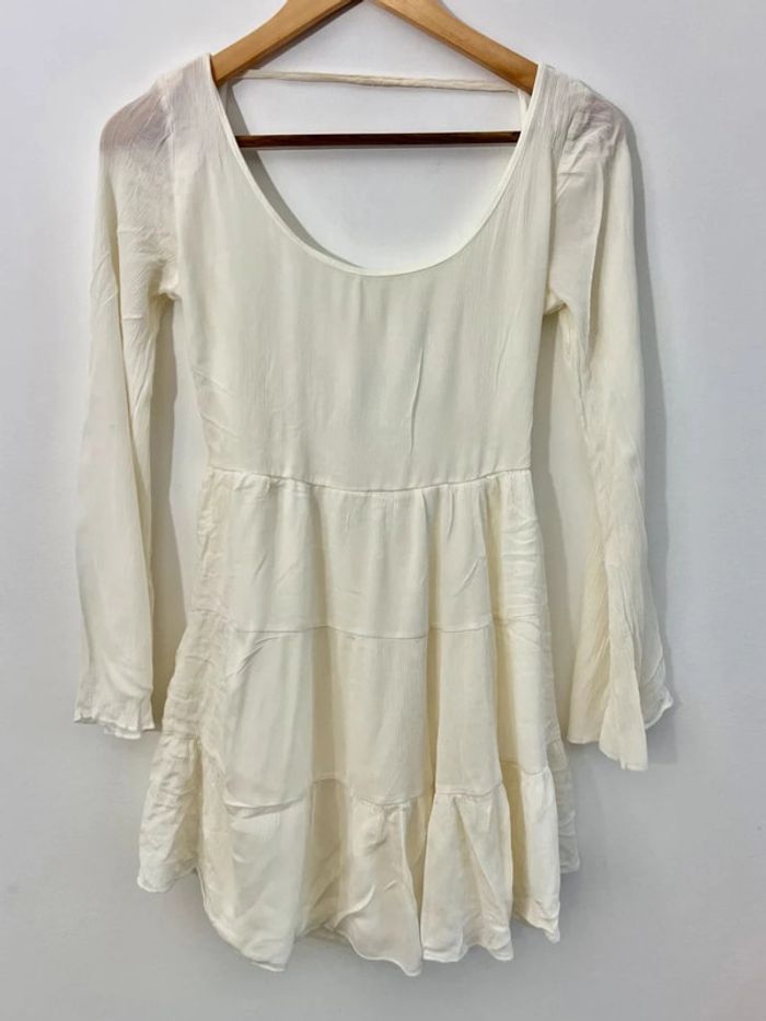 Robe dos nu écru