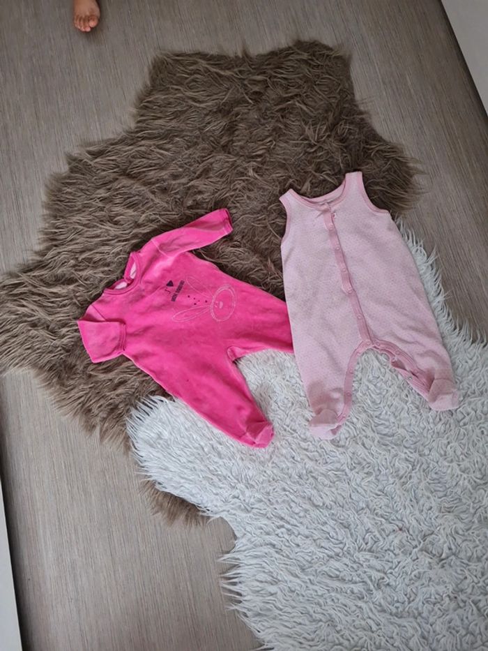 Lot 2 pyjamas petit bateau très bon etat