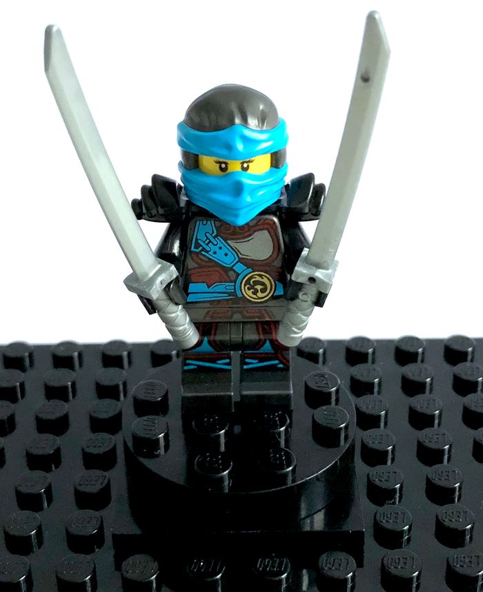 LEGO Ninjago The Hands of Time - Nya, black armor