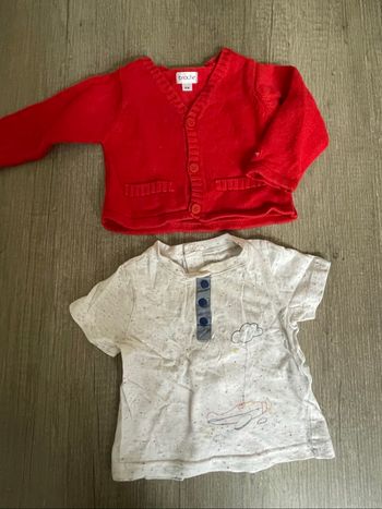 T-shirt + gilet 6 mois