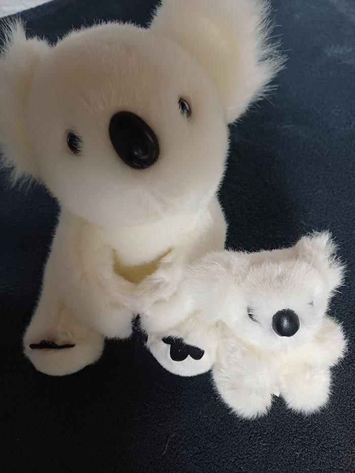 Mafnifique peluche NEUVE maman et bébé koalas. - photo numéro 3