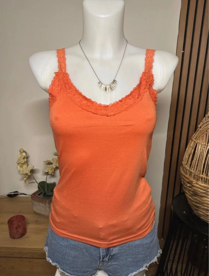 Débardeur orange avec dentelle - photo numéro 4