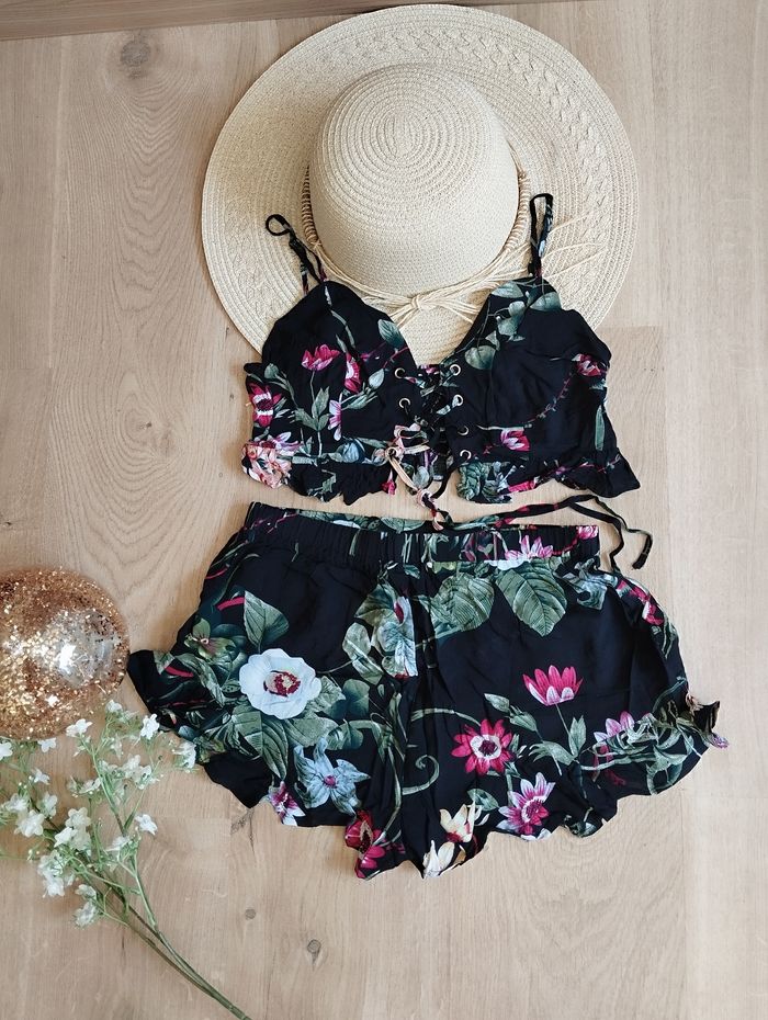 Ensemble d'été fleuri neuf