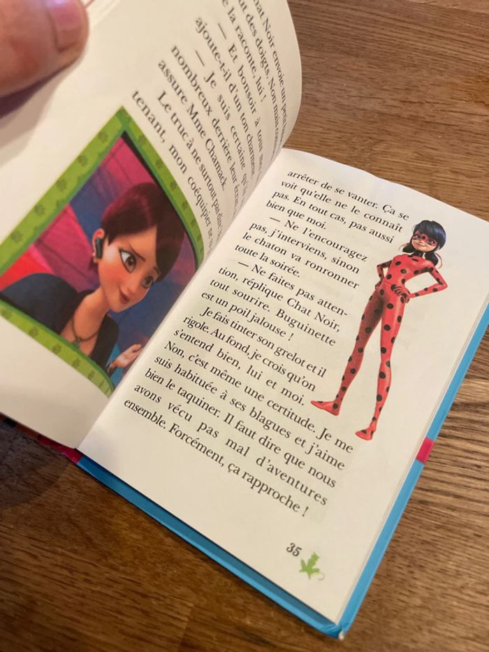 Livre La bibliothèque Rose Miraculous Star de la télé ! Numéro 12 - photo numéro 7