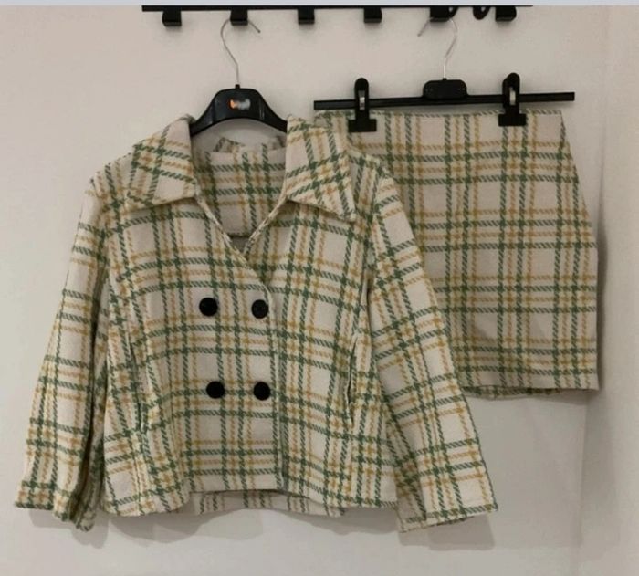 Blazer épais + jupes assorti T36 - photo numéro 1
